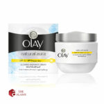 Olay Natural Aura Glowing Radiance Day Cream SPF 15, 50ml